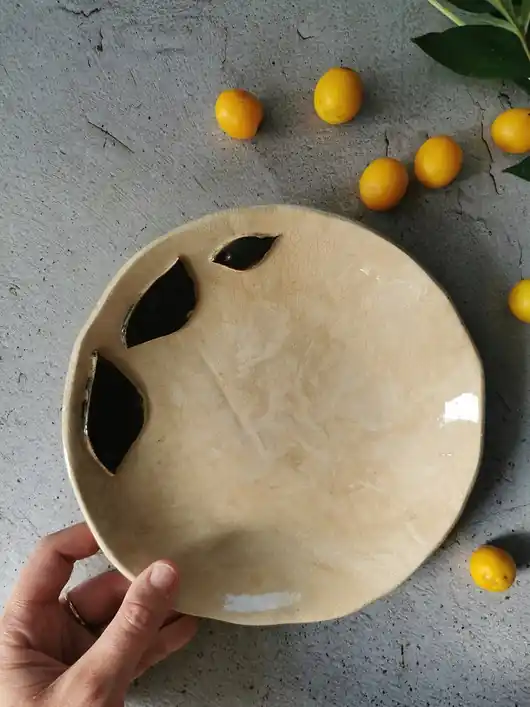 Ostatnie sztuki Ceramiczny talerz z ptaszkami Handmade