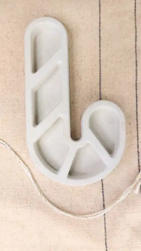 Kup online Podstawka świąteczna laska cukrowa - beton architektoniczny