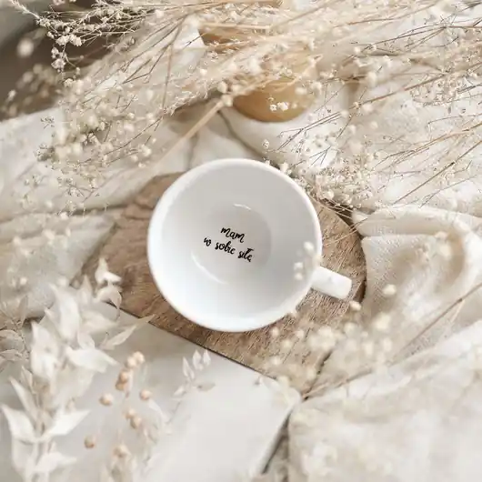 Filiżanka 250 ml ze spodkiem - ZŁOTE SERCE + mam w sobie siłę NAPIS NA DNIE Oferta czasowa
