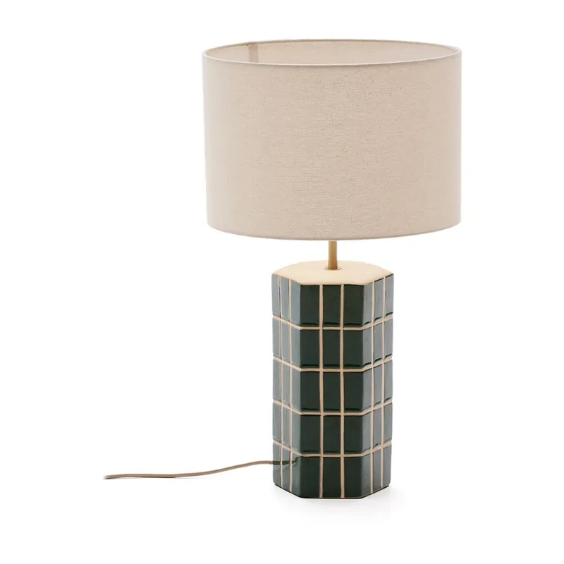 Bezpieczne zakupy Zielono-kremowa lampa stołowa z tekstylnym kloszem (wysokość 61,5 cm) Rue – Kave Home Bonami