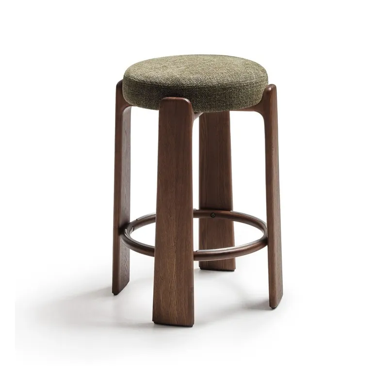 Kup online Hoker w kolorze zielono-ciemnonaturalnym z litego drewna jesionowego (wysokość siedziska 75 cm) Granite – Kave Home Bonami