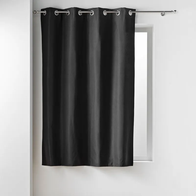 Kup teraz Czarna zasłona termiczna częściowo zaciemniająca (dimout) z mikrowłókna 135x180 cm Micropolar – douceur d‘intérieur Bonami