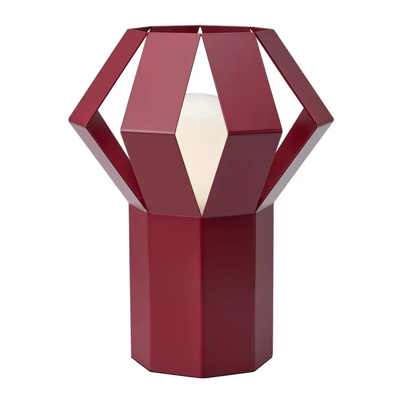 Nie przegap Czerwona metalowa lampa stołowa z metalowym kloszem (wysokość 27 cm) Octa – Markslöjd Bonami