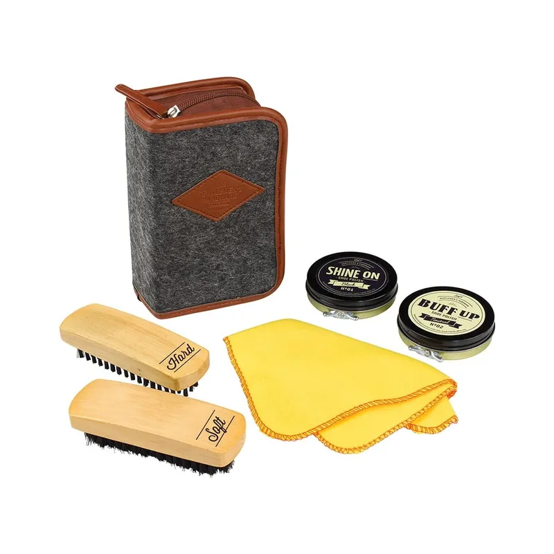 Zamów teraz Zestaw do czyszczenia butów Gentlemen‘s Hardware Shoe Shine Bonami