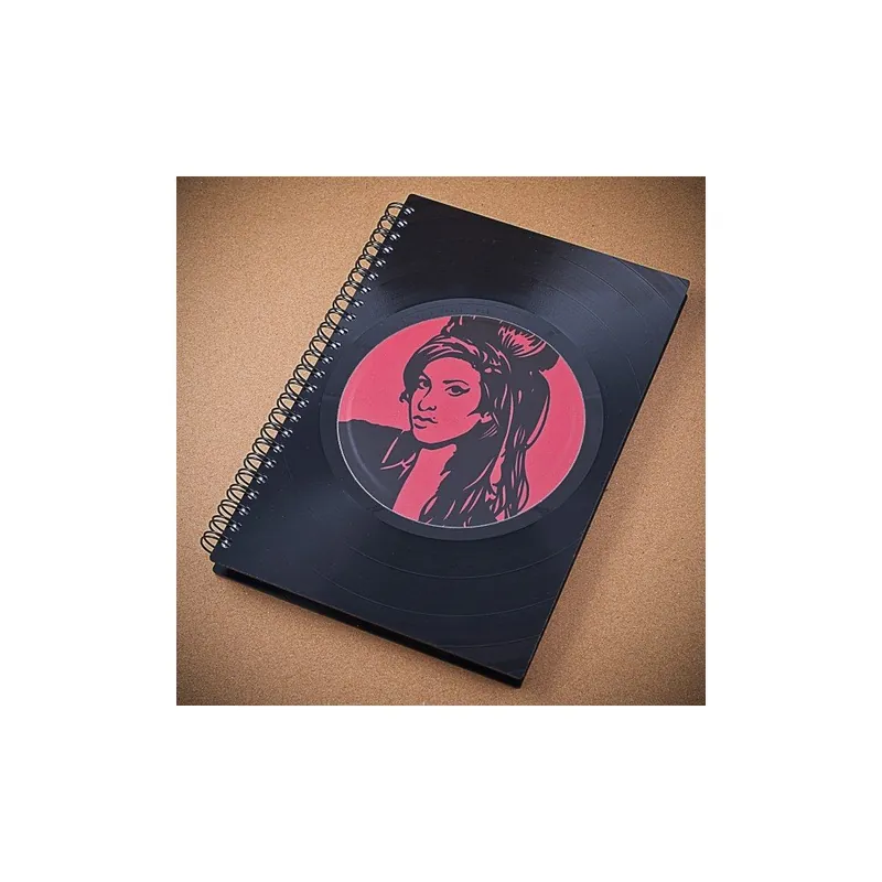 Zamów dziś Organizer 2015 Amy Winehouse Bonami