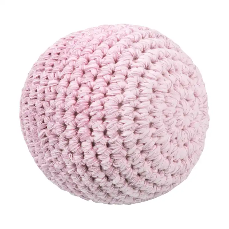 Cena promocyjna Różowa szydełkowa piłeczka Sebra Crochet Ball, ⌀ 14 cm Bonami