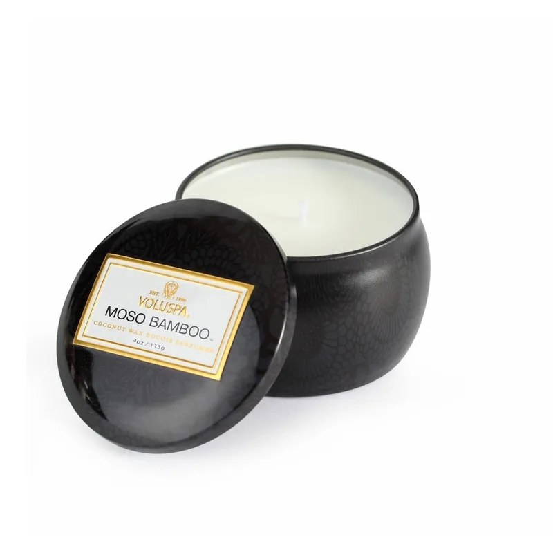 Oferta czasowa Świeczka o zapachu bambusa, czarnego piżma i japońskiego cyprysa Voluspa Decorative, 25 godz. Bonami