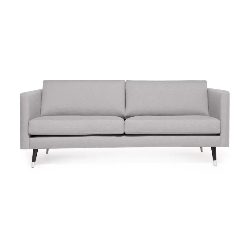 Dodaj do koszyka Jasnoszara sofa 3-osobowa z nogami w kolorze srebra Vivonita Meyer Bonami