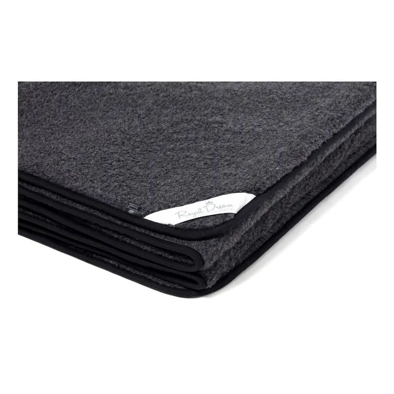Czarny koc wełniany Royal Dream Merino Black, 90x200 cm Bonami Oferta limitowana