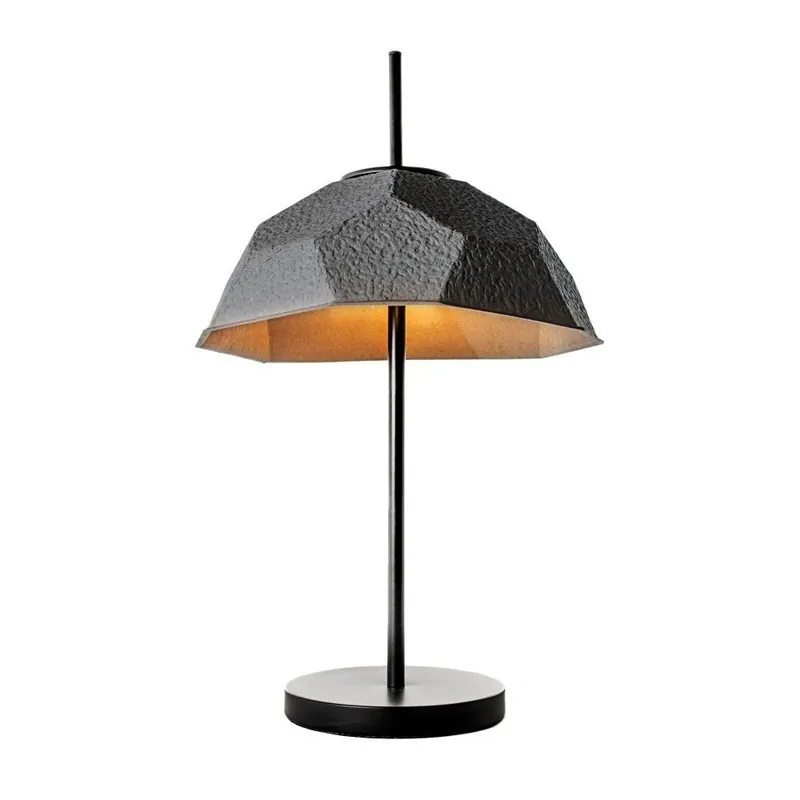 Czarna lampa stołowa z papierowym kloszem z recyklingu Design Twist Mosen Bonami Super okazja